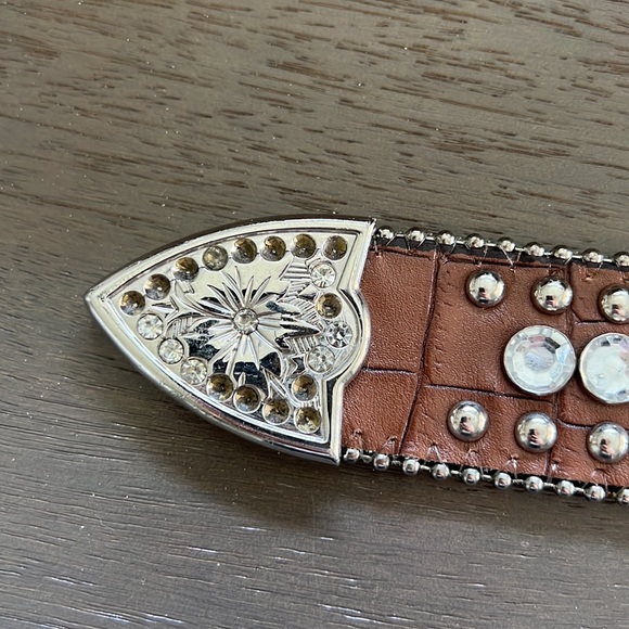Faux Alligator Western Bling Belt - Picture 7 of 7